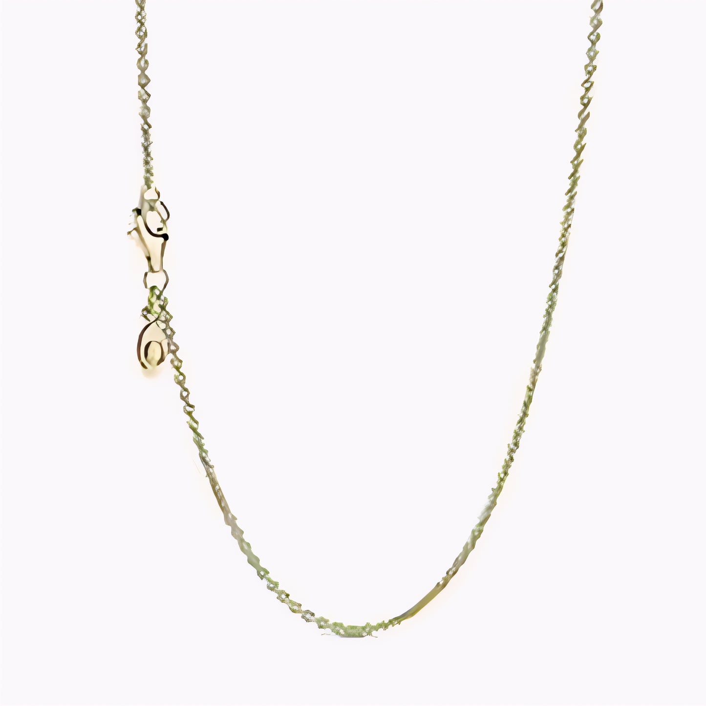 Vrouwelijke ketting met bedeltje